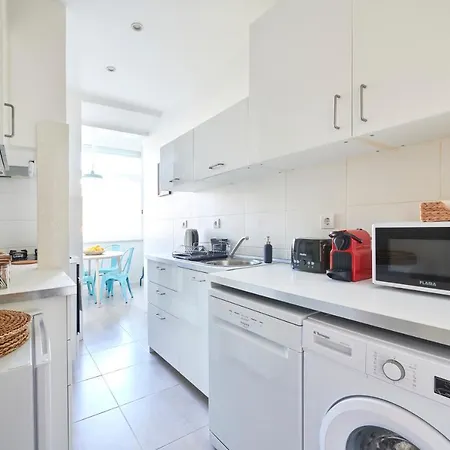 Quiet And 2br Apt, By Timecooler דירה *